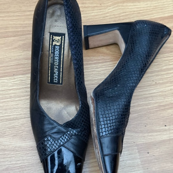 Roberto Capucci Shoes - Picture 2 of 4